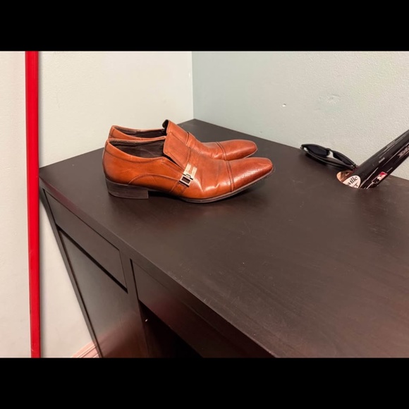 Browns men’s dress shoes - Picture 2 of 3